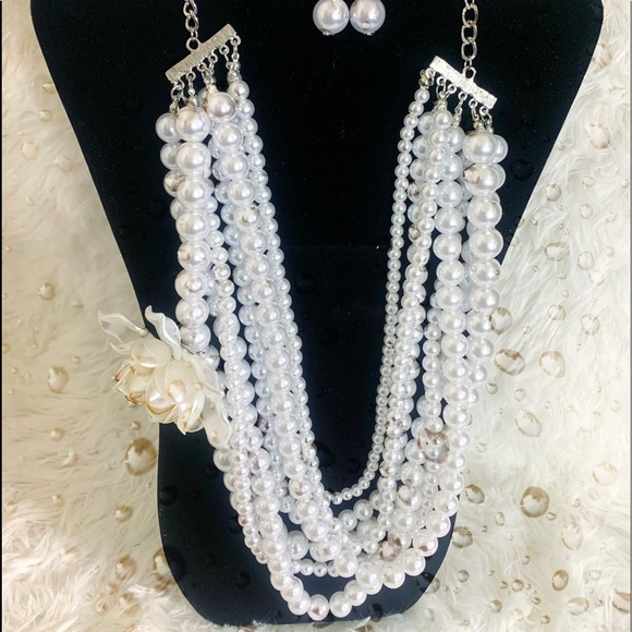 Necklace Set - Picture 2 of 2